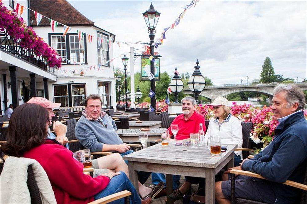 The Swan Hotel Staines-upon-Thames Dış mekan fotoğraf