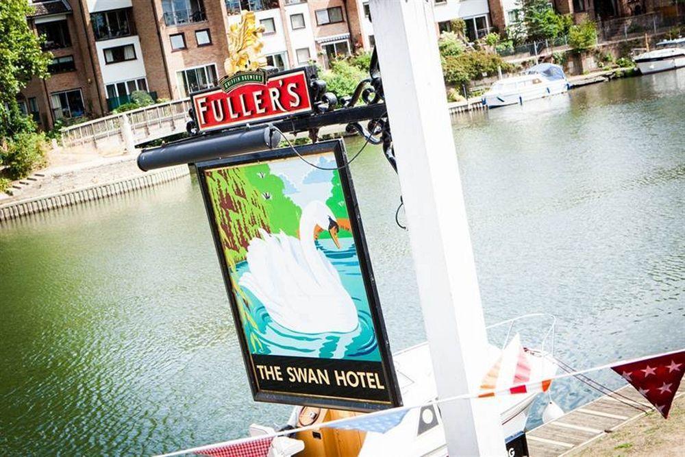 The Swan Hotel Staines-upon-Thames Dış mekan fotoğraf