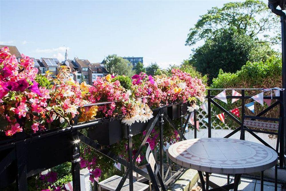 The Swan Hotel Staines-upon-Thames Dış mekan fotoğraf